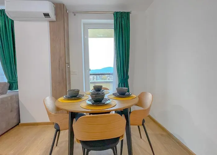 Dreamview With Private Parking Apartment *